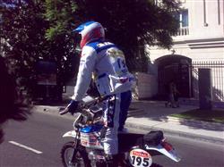 Dakar 2009: Katan zadel svoji minimotorku,ale   u je opraveno. Janeek opravoval zase spojku