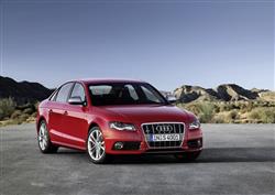 Audi A4 nyn s leasingem bez naven. A do konce dubna