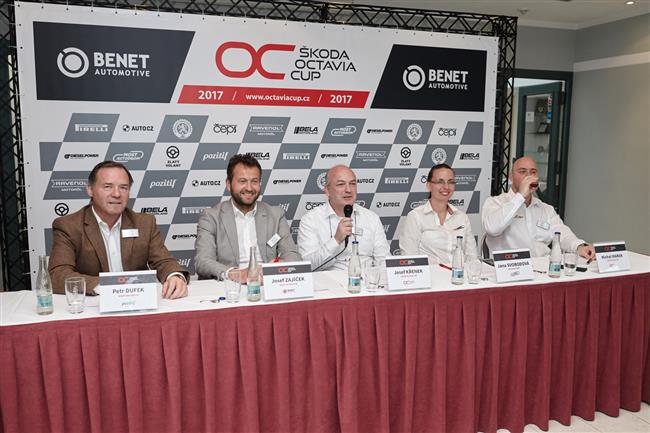 koda Octavia Cup 2017: 18 pihlench jezdc, juniorsk talenty, vce zvod i zmna v bodovn serilu