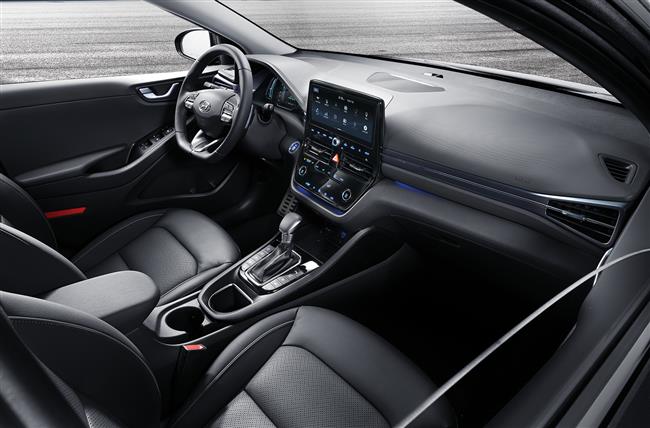 Hyundai odhaluje druhou generaci model IONIQ