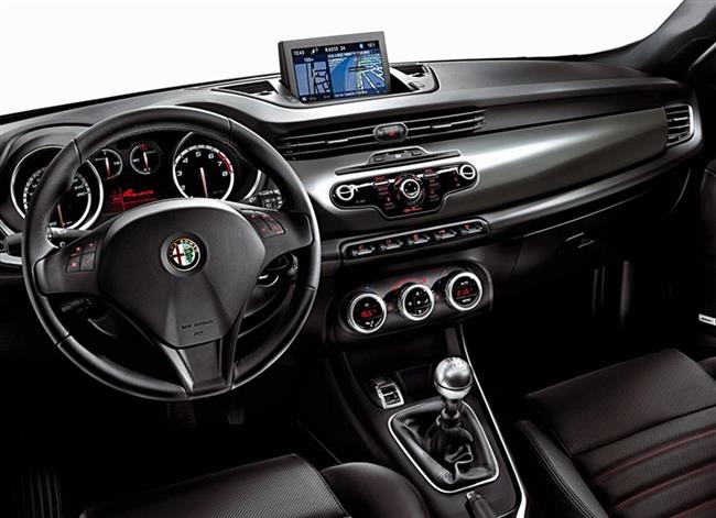 Autem roku 2011  v anket KMN se stala Alfa Romeo Giulietta