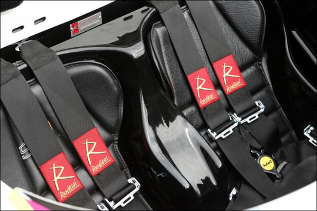 Radical Sportscars uvedl na frankfurtskm autosalonu pelomov model SR3 SL pro silnin provoz