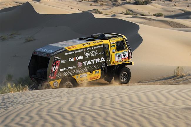Dakar 2010: Loprais Tatra Team znovu vyr do boje. Ostr Tatra je hodn vylepena