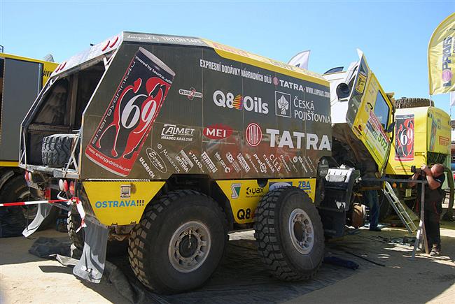Dakar 2009: Ale Loprais dl  bojuje a hlavn na pist se mu dailo. U je dest !!
