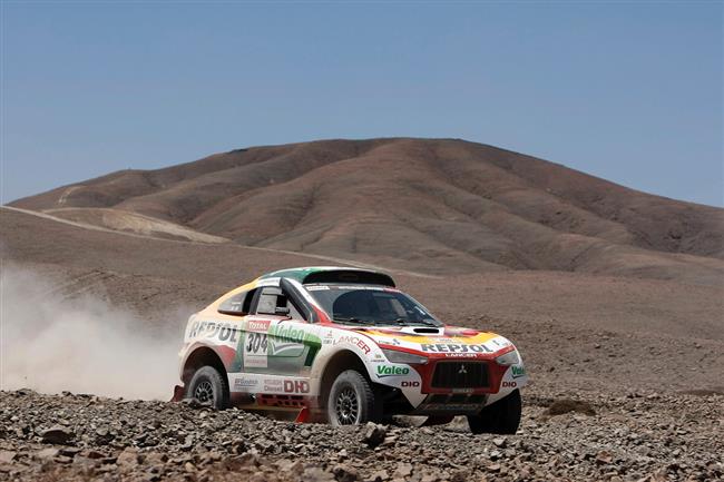 Neekan ok pro fandy nejen Dakaru : Mitsubishi odstupuje z dlkovch rallye !!!