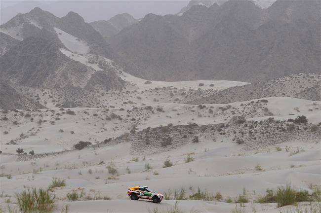 Neekan ok pro fandy nejen Dakaru : Mitsubishi odstupuje z dlkovch rallye !!!