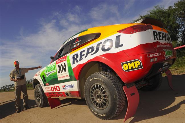 Dv Subaru Elaion vyraz na Dakar 2010