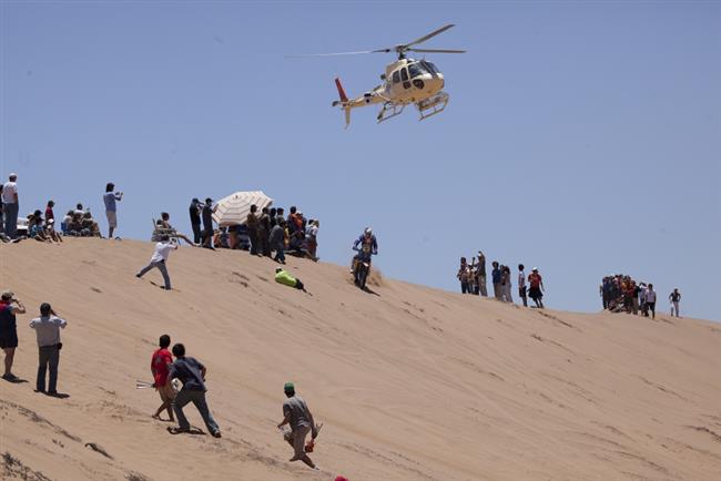 Dakar 2010: Po dni volna se i zbyl jezdci Czech Dakar tmu vrhli do dalch kilometr.