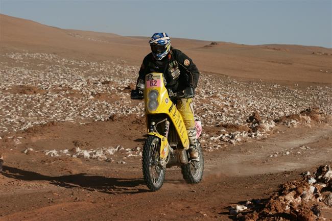 Dakar 2010: David Pabika ml v zvren pasi velk problm s pevodovkou. Ale jede!