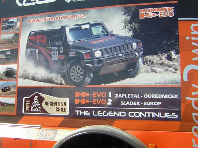 Ostr Hummer H3 EVO pro Dakar 2011 pedstaven na okruhu v Brn