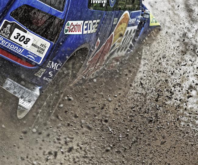 KM Racing jede na nadchzejc Dakar uspt. Machkovi ukradli etz.