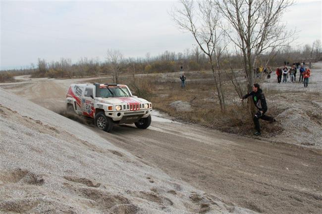 30. ronk OiLibya Rallye de Tunisie 2011: Zapletala  pibrzdil defekt i navigan problmy.