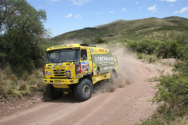 Prvn velk etapa na zem pout Atacama a Ale Loprais opt  tet !!