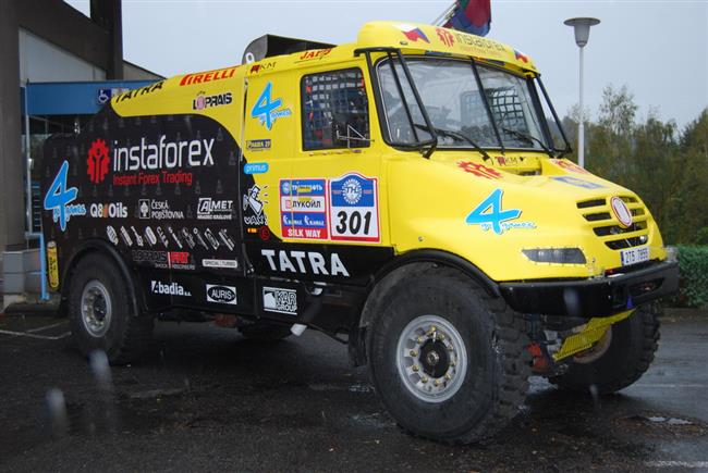 spn Loprais tm a jeho technika se pedstavil ped Dakarem 2012