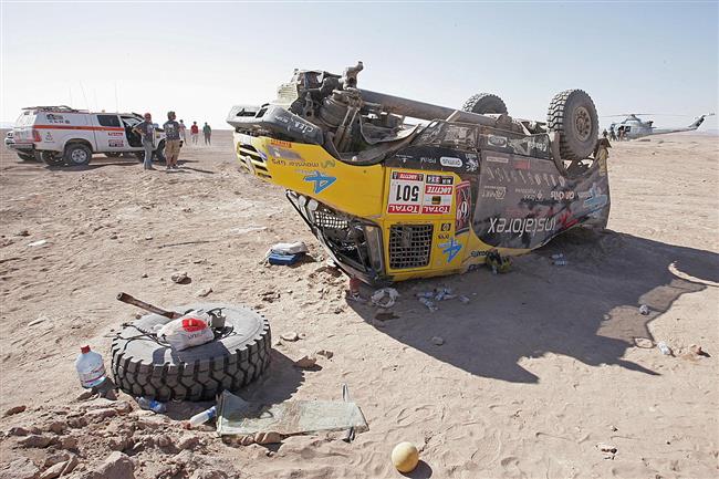 Dakar 2012 skonil: U Loprais smutek nad zkzou Jamalu i radost z Bonverky v cli