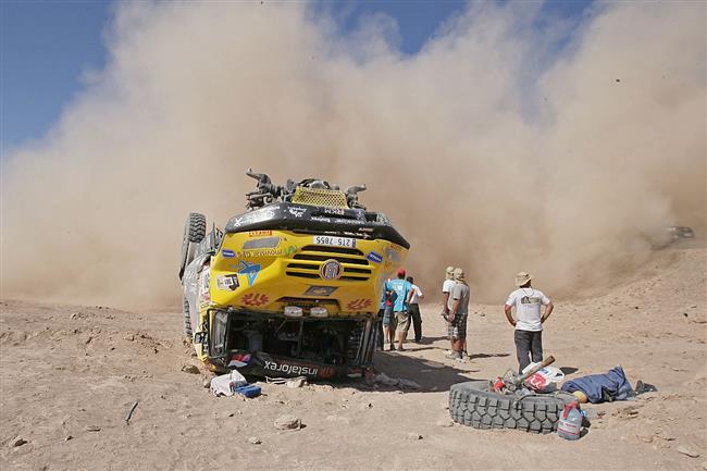 Dakar 2012 skonil: U Loprais smutek nad zkzou Jamalu i radost z Bonverky v cli