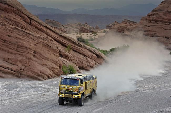 Dakar 2012: Liaz uvzl v polovin kilometrov duny