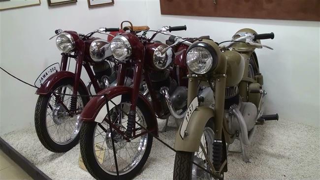 Muzeum moto v Perov nad Labem, foto Fr. Jza