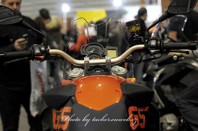 Motosalon Brno 2010 - motorky, detaily i koiky objektivem M- Kopeka