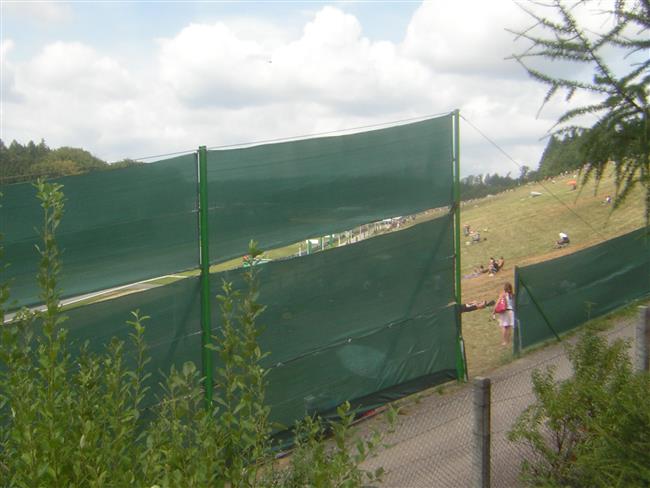 Moto GP 2011 v Brn - za plotem i v campu