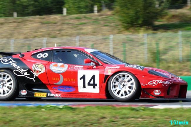 PCMO 2009 - Ferrari tmu Ed Hardy v akci objektivem Vt Klgla