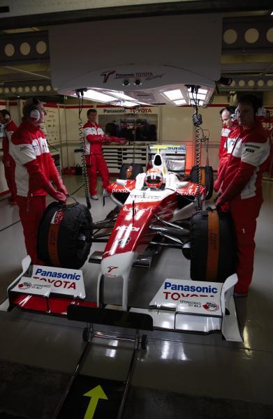 Bridgestone vyuv u svch vysocevkonnch pneumatik zkuenosti ze zvod  F1