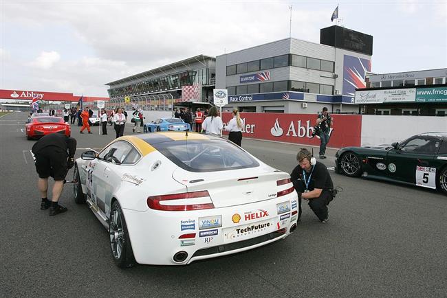FIA GT 4 a Vladimr Hladk s Astonem, foto tmu