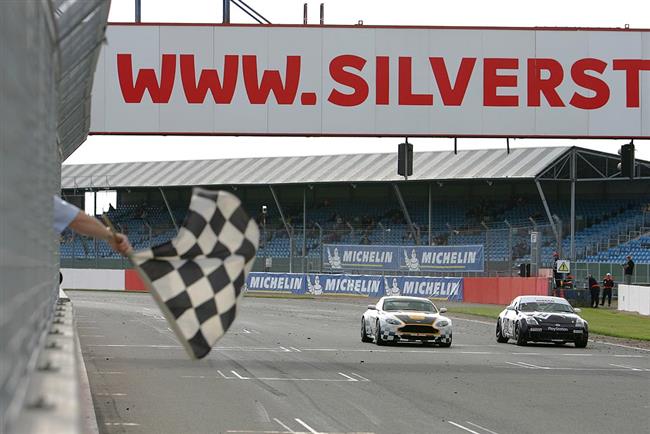 FIA GT 4 a Vladimr Hladk s Astonem, foto tmu