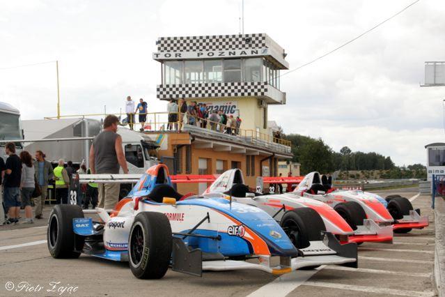 Jezdci Kenek Motorsport  provedli funkn test novho vozu Formule Renault  spec. 2010