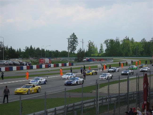 FIA GT 2010 v Brn- atmosfra, foto Dalibor Slma