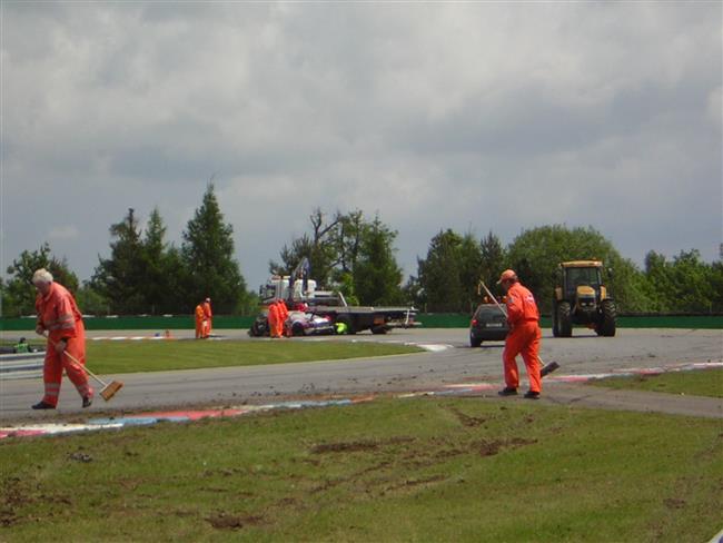 FIA GT v Brn 2010: Dramatick pten  zatek asnch  souboj
