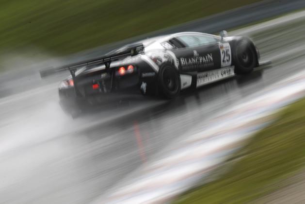 Slovci Rosina a Dani v zvodu FIA GT1 v Brn 2010, foto tmu