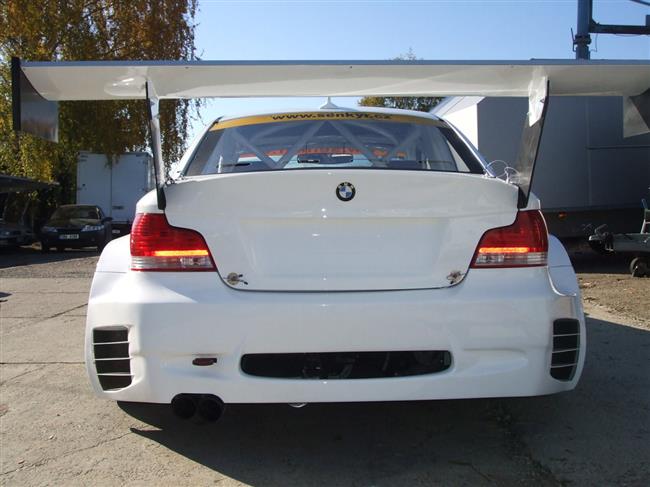 enk Motorsport a prvn foto jeho novinky: BMW 1 Coup GTR