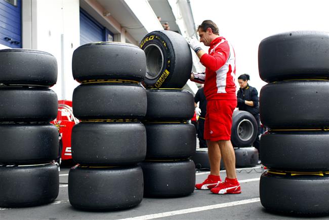 Volby specifikac pneumatik pro nsledujc ti velk ceny v Belgii, Itlii a Singapuru zde.