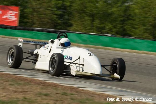 Jakub Hork v tmu Palmi motorsport vcemistrem v NF 1400.