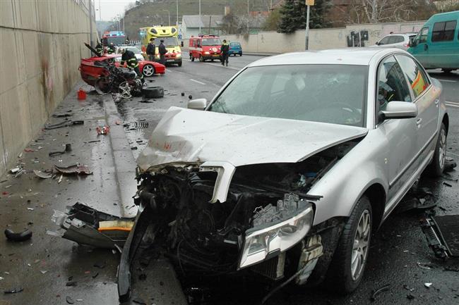 Rady motoristm : Co dlat pi dopravn nehod