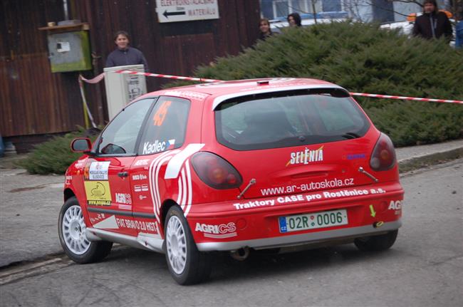 Sluovice -Mikul rallye 2009 a Ruda Kadlec a jeho mal karambol objektivem Malch