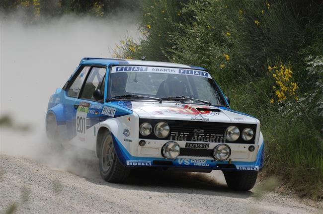 ڞasn Tuscan aneb rallye legend 2010 objektivem  Tondy Malho