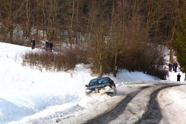 Ve stop Valask zimy  2010: dramatickch  pouhch deset minut u Hvozdn objektivem M. Knedly