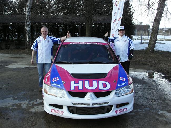 Na Dakar 2012 by chtl vyrazit tebsk zvodnk Martin Hudec s Jardou Pelem