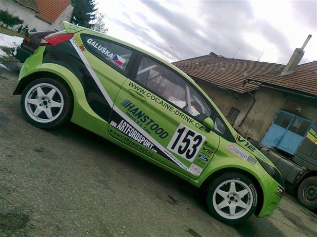 Rallye testovac jzdy FiestaCUPu pokrauj na letiti Ln u Plzn a v Biskupicch.