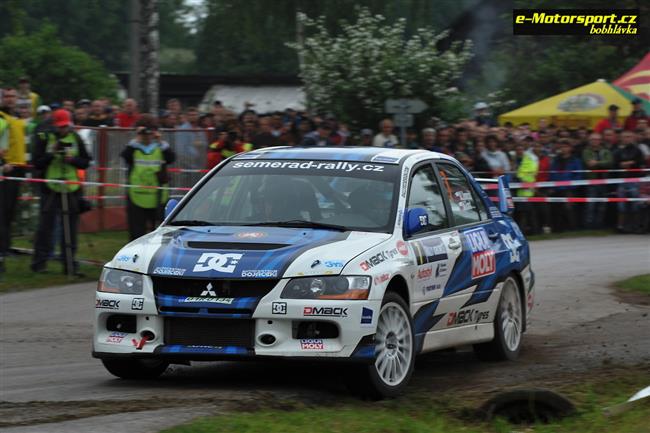 Igor Drotr a Vladimr Bnoci na Rally Krkonoe dovezli Subaru WRC na body