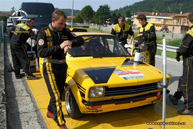 Rally Alpi Orientali Historic: Miroslav Janota s Pavlem Dreslerem zapomnli na kotoul a jedou svin