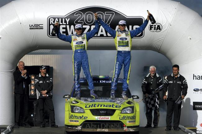 Britsk rallye: Vtz dvojice  Ford. Bronzov Loeb opt mistrem svta