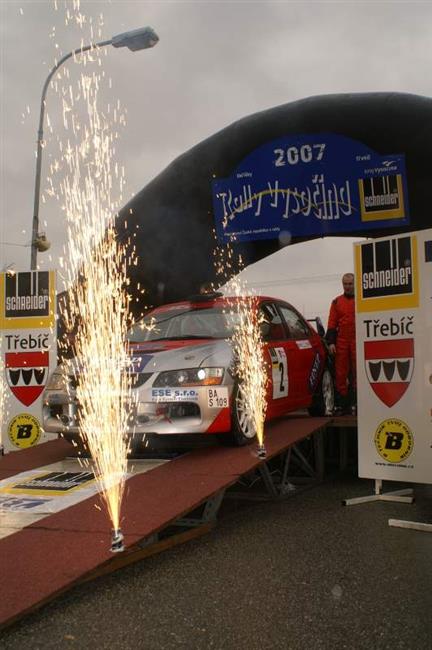 Rally Acropolis: Superspecilku ovldly dva Focusy a Loeb