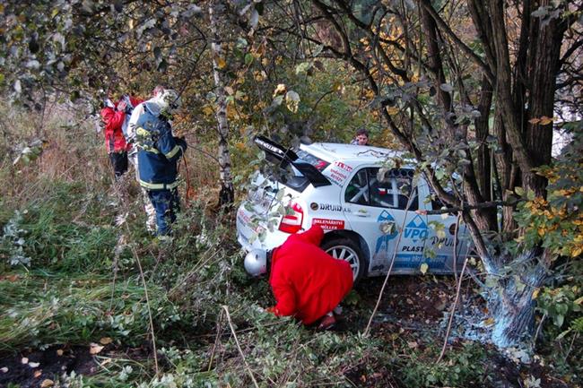 Po letech obnovenou Rallye Jesenky vloni vyhrl Viktor  Szab, Trnn kolcky havaroval