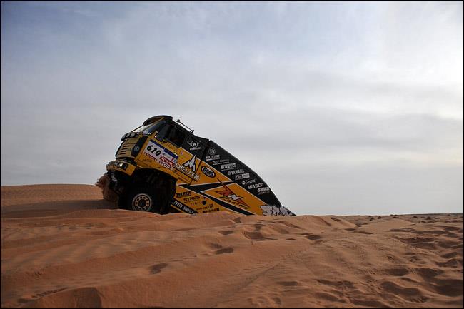 Az do posledniho km se kamion KM Racing spn rval o prvenstvi na BAJA Spain Aragon 2009.