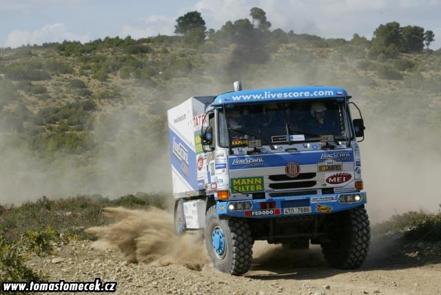 Posledn testovn Tatry Tome Tomeka na Dakar 2009  v pscch na Slovensku
