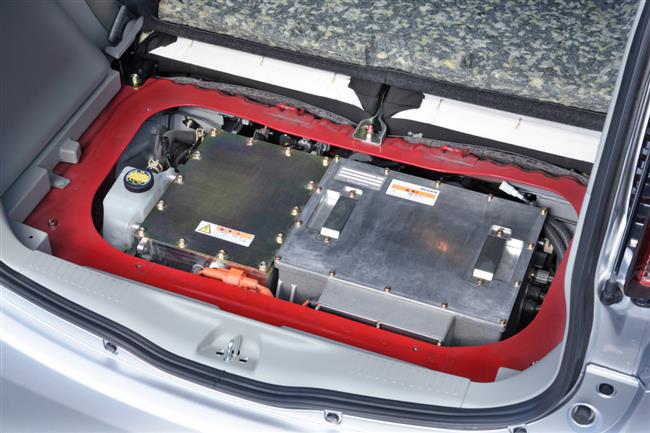 Peugeot i0n bude k dispozici za msn njemn a to vetn baterie