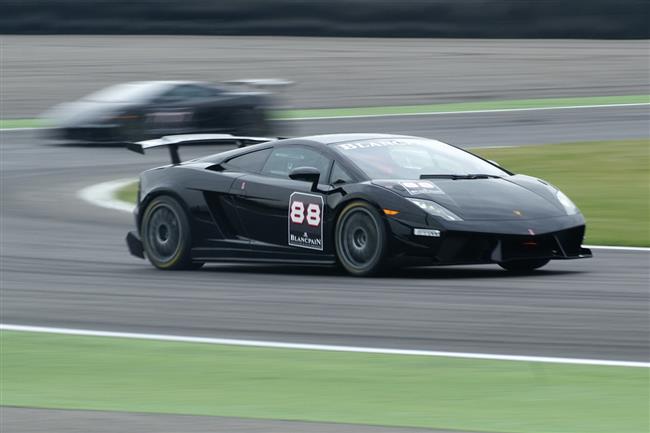 Lamborghini Super Trofeo: Jarek Jani s Petrem Charouzem ve Spa v sobotu pt